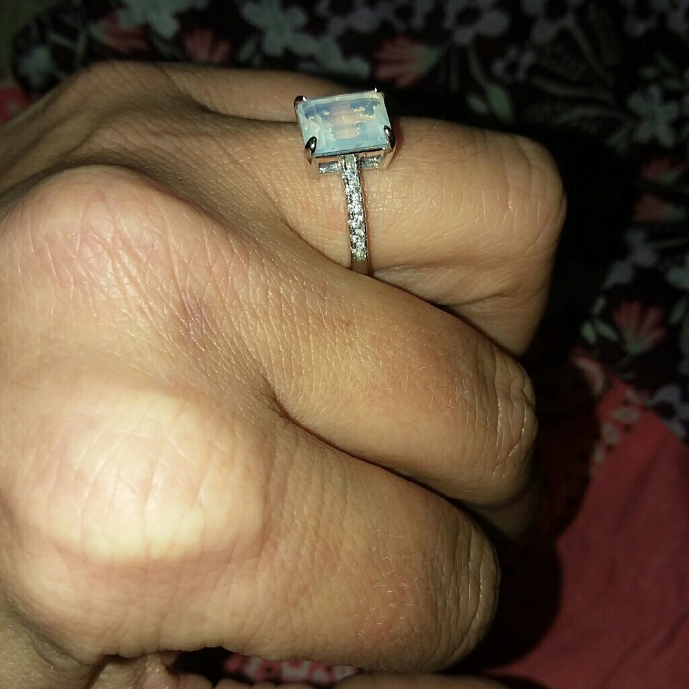 Beautiful Ring Size 8